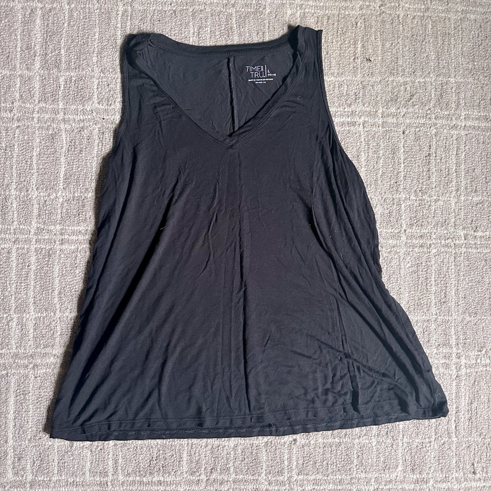 TIME AND TRU • V-Neck Rayon Tank Top